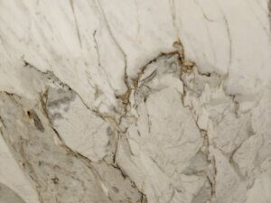 Lastra di quarzite Calacatta Gold